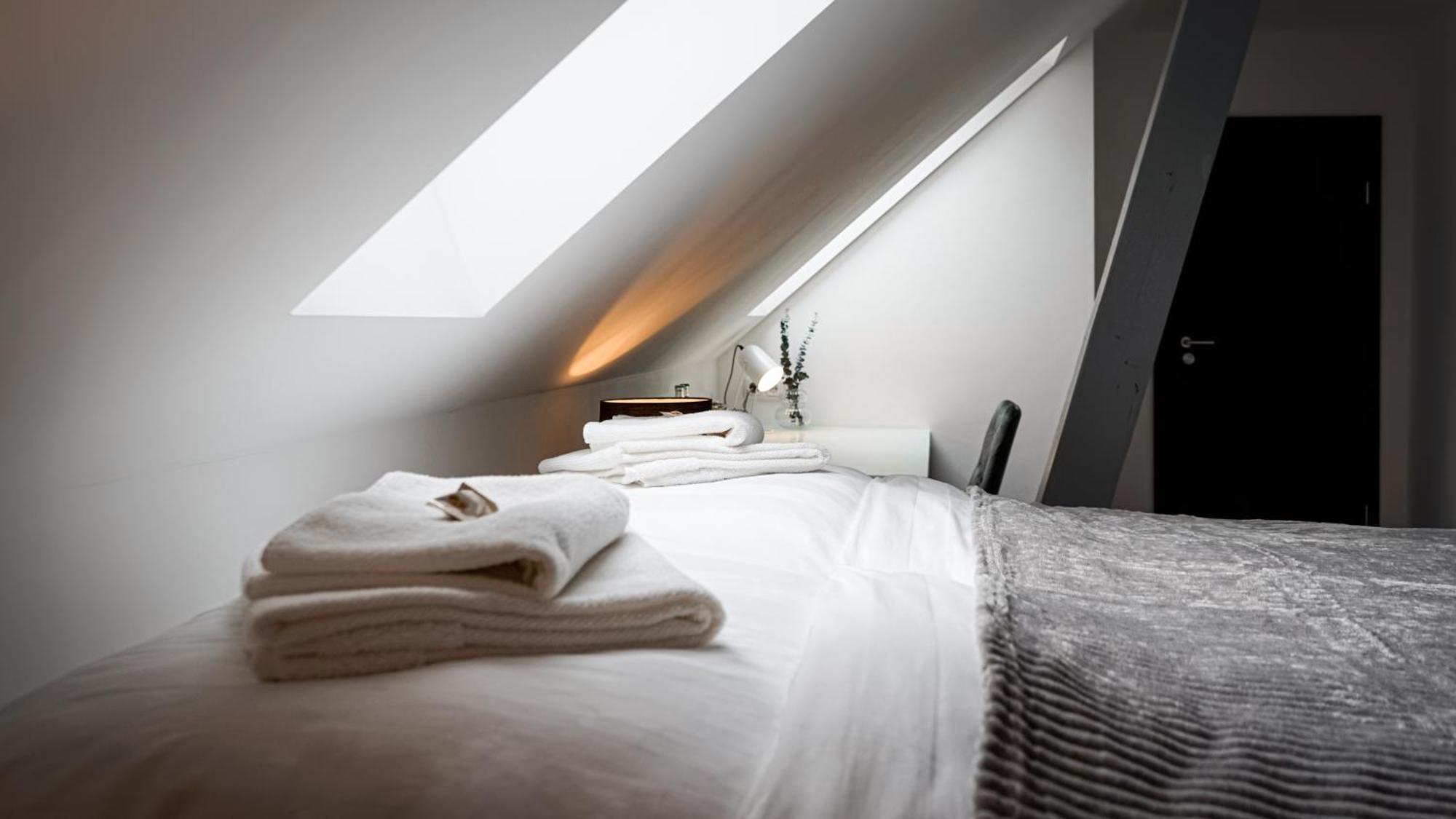 Si-View Doppelzimmer Siegen Zimmer 15 - Hotel Buitenkant foto